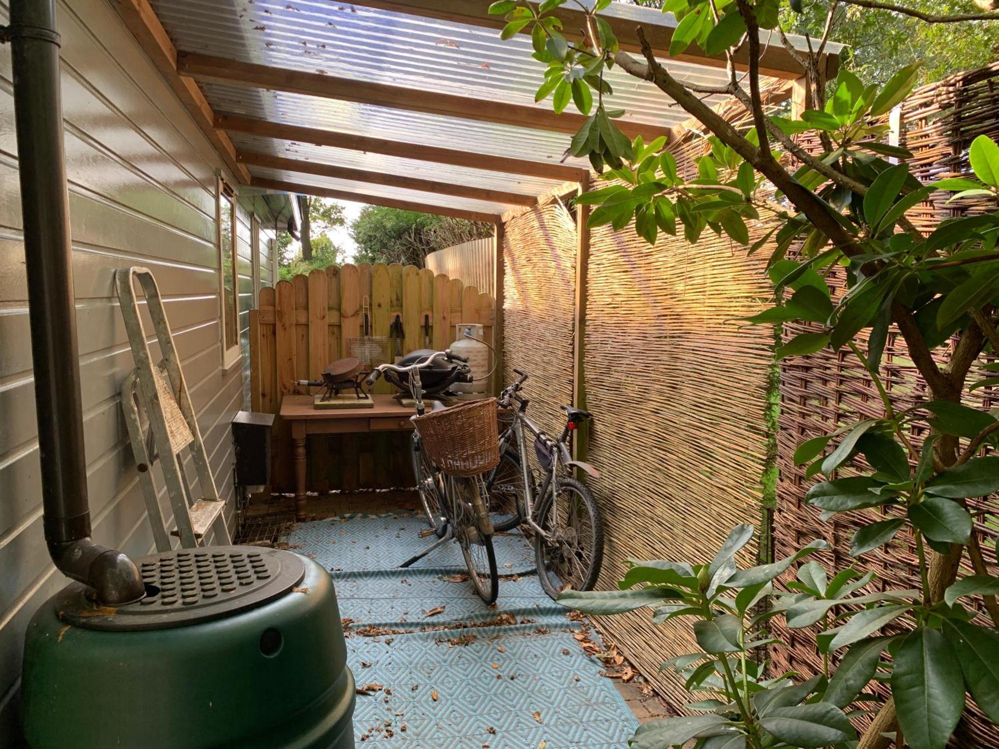 Campingplatz Gezellige Ruime Cottage, Prive, 2 Slaapkamers, Hond Welkom!
